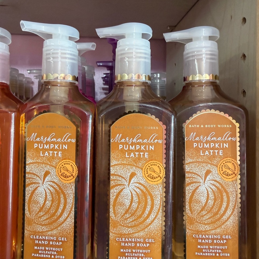 3 Bath & Body Works Marshmallow Pumpkin Latte Cleansing Gel Hand Soap - Orange